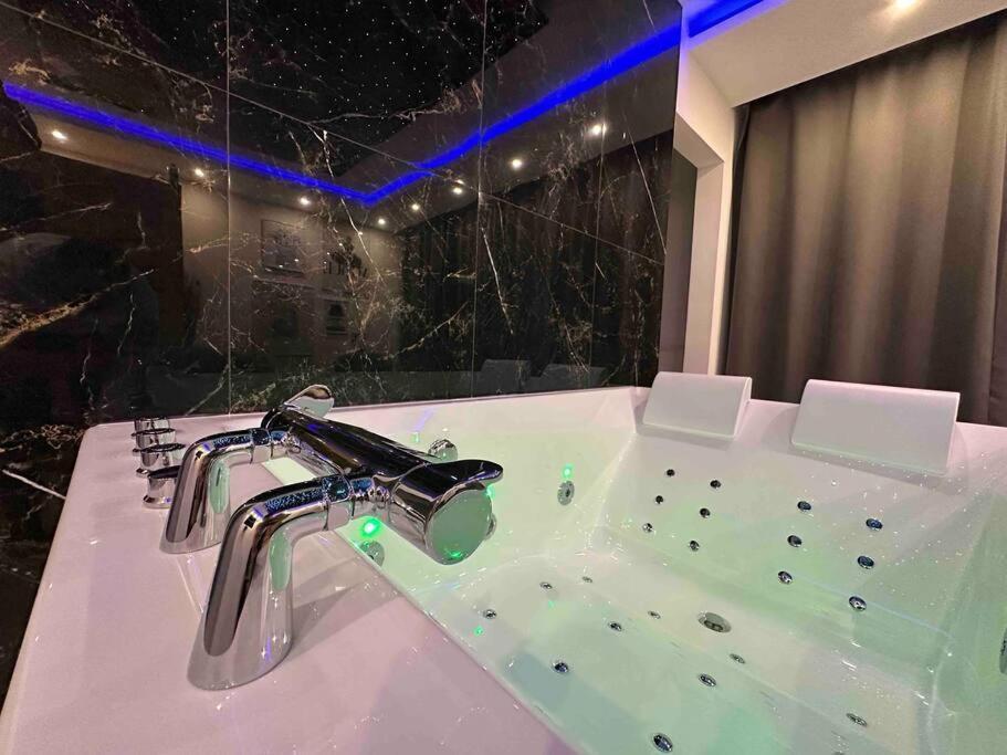 Cozy Rental Spa Schiltigheim Kültér fotó